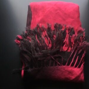 Red and black scarf